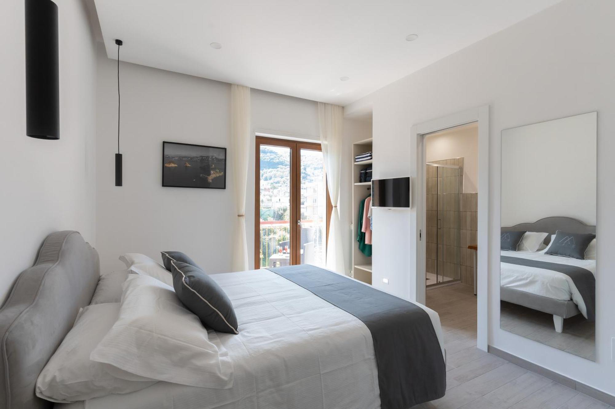 Mifra Suites Sorrento Eksteriør bilde